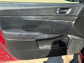 Subaru Legacy 2.5i SE Sport Tourer Lineartronic 4WD Euro 5 5dr (SNavPlus)