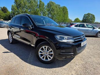 Volkswagen Touareg 3.0 TDI V6 BlueMotion Tech SE Tiptronic 4WD Euro 5 (s/s) 5dr