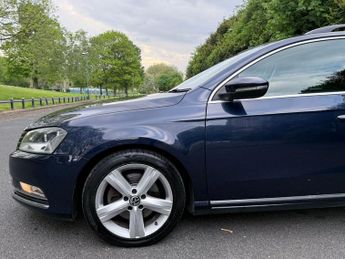Volkswagen Passat 2.0 TDI BlueMotion Tech SE DSG Euro 5 (s/s) 5dr