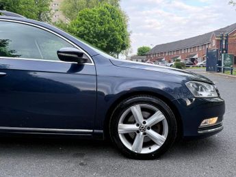 Volkswagen Passat 2.0 TDI BlueMotion Tech SE DSG Euro 5 (s/s) 5dr