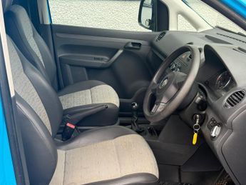 Volkswagen Caddy Maxi 1.6 TDi C20 Maxi FWD 5dr