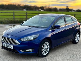 Ford Focus 1.0T EcoBoost Titanium Euro 6 (s/s) 5dr