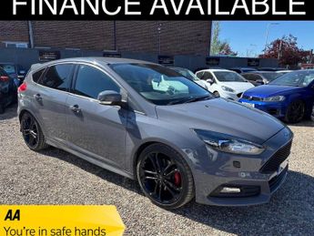 Ford Focus 2.0T EcoBoost ST-3 Euro 6 (s/s) 5dr