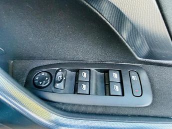 Peugeot 2008 1.2 PureTech Allure EAT Euro 6 (s/s) 5dr