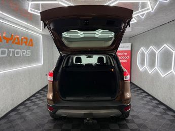 Ford Kuga 2.0 TDCi Titanium Powershift AWD Euro 5 5dr