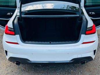 BMW 3 Series 2.0 318d MHT M Sport Auto Euro 6 (s/s) 4dr