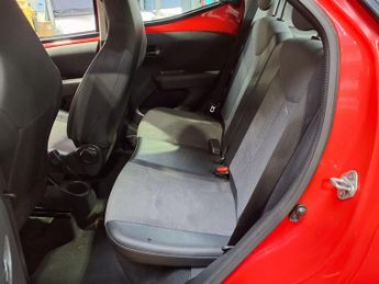 Toyota AYGO 1.0 VVT-i x-pression x-wave x-shift Euro 5 5dr Euro 5