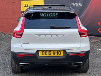 Volvo XC40 2.0 D4 R-Design Pro Auto AWD Euro 6 (s/s) 5dr