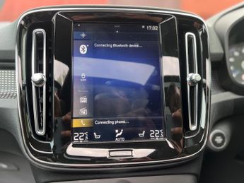 Volvo XC40 2.0 D4 R-Design Pro Auto AWD Euro 6 (s/s) 5dr
