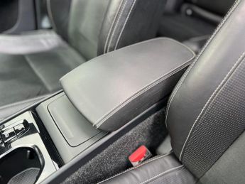 Volvo XC40 2.0 D4 R-Design Pro Auto AWD Euro 6 (s/s) 5dr
