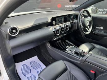 Mercedes-Benz A Class 1.5 A180d SE 7G-DCT Euro 6 (s/s) 5dr