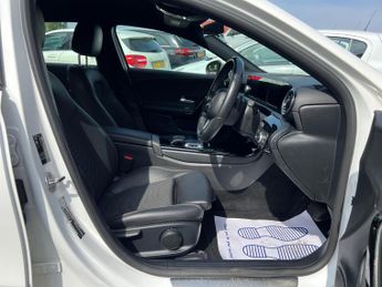 Mercedes-Benz A Class 1.5 A180d SE 7G-DCT Euro 6 (s/s) 5dr