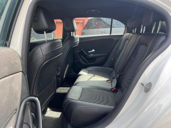Mercedes-Benz A Class 1.5 A180d SE 7G-DCT Euro 6 (s/s) 5dr