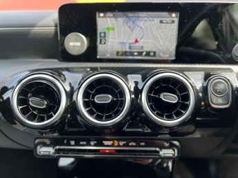 Mercedes-Benz A Class 1.5 A180d SE 7G-DCT Euro 6 (s/s) 5dr