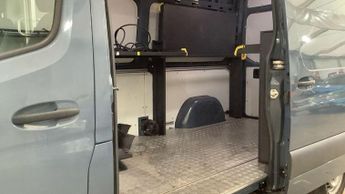 Mercedes-Benz eSprinter 55kWh Progressive Auto FWD L2 H2 5dr 20kW Charger