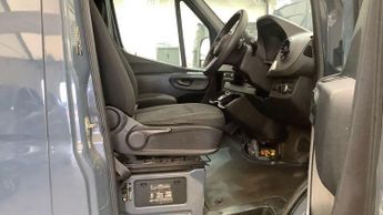 Mercedes-Benz eSprinter 55kWh Progressive Auto FWD L2 H2 5dr 20kW Charger