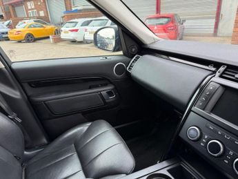 Land Rover Discovery 3.0 TD V6 SE Auto 4WD Euro 6 (s/s) 5dr