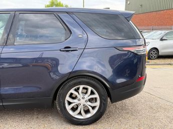 Land Rover Discovery 3.0 TD V6 SE Auto 4WD Euro 6 (s/s) 5dr