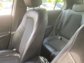 Mercedes-Benz A Class 1.5 A180d Sport (Executive) 7G-DCT Euro 6 (s/s) 5dr