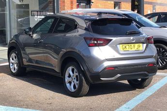 Nissan Juke 1.0 DiG-T N-Connecta 5dr DCT