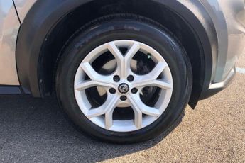 Nissan Juke 1.0 DiG-T N-Connecta 5dr DCT