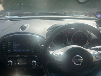 Nissan Juke 1.6 Acenta Premium Euro 5 (s/s) 5dr