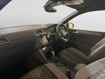 Volkswagen Tiguan 1.4 TSI 13kWh R-Line SUV 5dr Petrol Plug-in Hybrid DSG Euro 6 (s