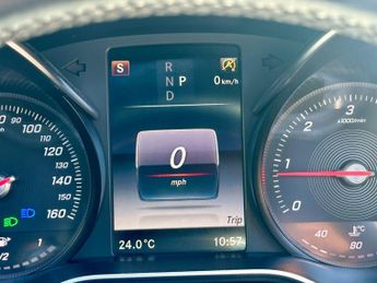 Mercedes-Benz C Class 2.1 C220d AMG Line (Premium Plus) G-Tronic+ Euro 6 (s/s) 2dr