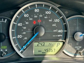 Toyota Yaris 1.5 VVT-h Icon Plus CVT Euro 5 5dr