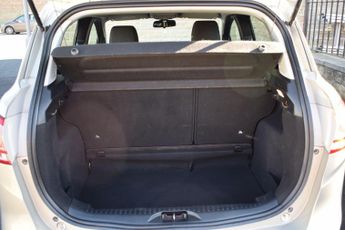 Ford B-Max 1.4 Zetec Euro 5 5dr