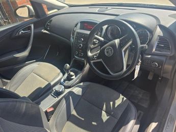 Vauxhall Astra 1.7 CDTi SE Euro 5 5dr