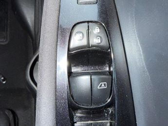 Nissan Leaf 24kWh Acenta Auto 5dr
