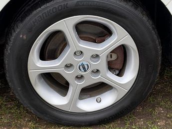 Nissan Leaf 24kWh Acenta Auto 5dr