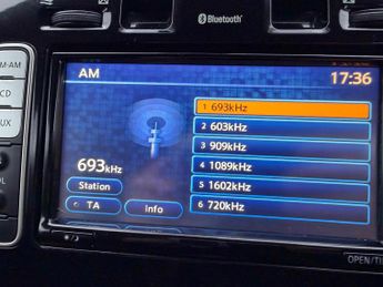 Nissan Leaf 24kWh Acenta Auto 5dr