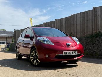 Nissan Leaf 30kWh Tekna Auto 5dr