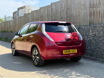 Nissan Leaf 30kWh Tekna Auto 5dr