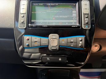Nissan Leaf 30kWh Tekna Auto 5dr