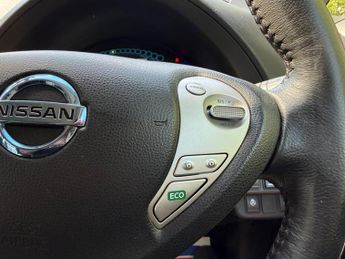 Nissan Leaf 30kWh Tekna Auto 5dr