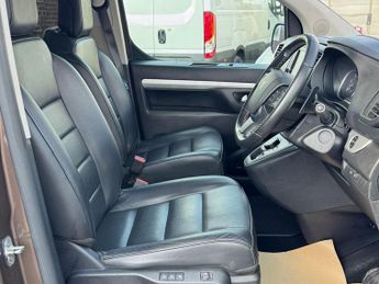 Peugeot Traveller 2.0 BlueHDi Allure Standard MPV EAT8 MWB Euro 6 (s/s) 5dr