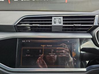 Audi Q3 1.5 TFSI CoD 35 S line S Tronic Euro 6 (s/s) 5dr