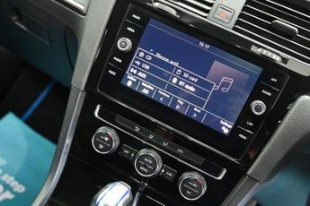 VOLKSWAGEN GOLF 1.4 TSI 8.7kWh GTE Hatchback 5dr Petrol Plug-in Hybrid DSG Euro 