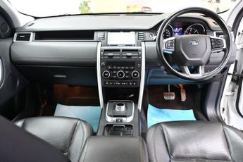 LAND ROVER DISCOVERY SPORT 2.0 TD4 SE Tech SUV 5dr Diesel Auto 4WD Euro 6 (s/s) (180 ps) +F