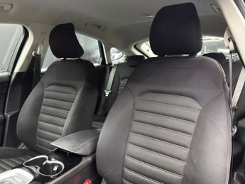 Ford Mondeo 1.5 TDCi ECOnetic Zetec Euro 6 (s/s) 5dr