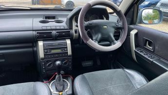 Land Rover Freelander 2.0 TD4 SE Station Wagon 5dr