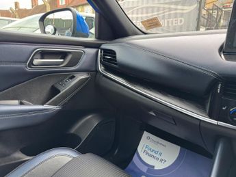 Nissan Qashqai 1.3 DIG-T MHEV Tekna XTRON Euro 6 (s/s) 5dr