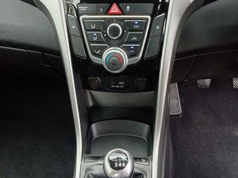 Hyundai i30 1.4 Blue Drive SE Nav Euro 6 (s/s) 5dr