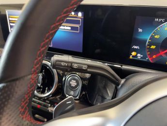 Mercedes-Benz GLA 1.3 GLA180 AMG Line (Executive) 7G-DCT Euro 6 (s/s) 5dr