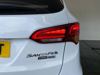 Hyundai Santa Fe 2.2 CRDi Blue Drive Premium SE Auto 4WD Euro 6 (s/s) 5dr (7 Seat