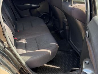 Honda Civic 1.8 i-VTEC ES 5dr