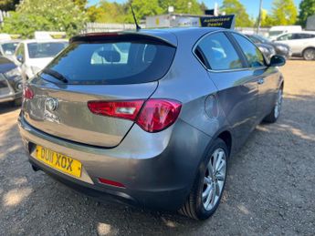 Alfa Romeo Giulietta 1.4 TB MultiAir Lusso Euro 5 (s/s) 5dr